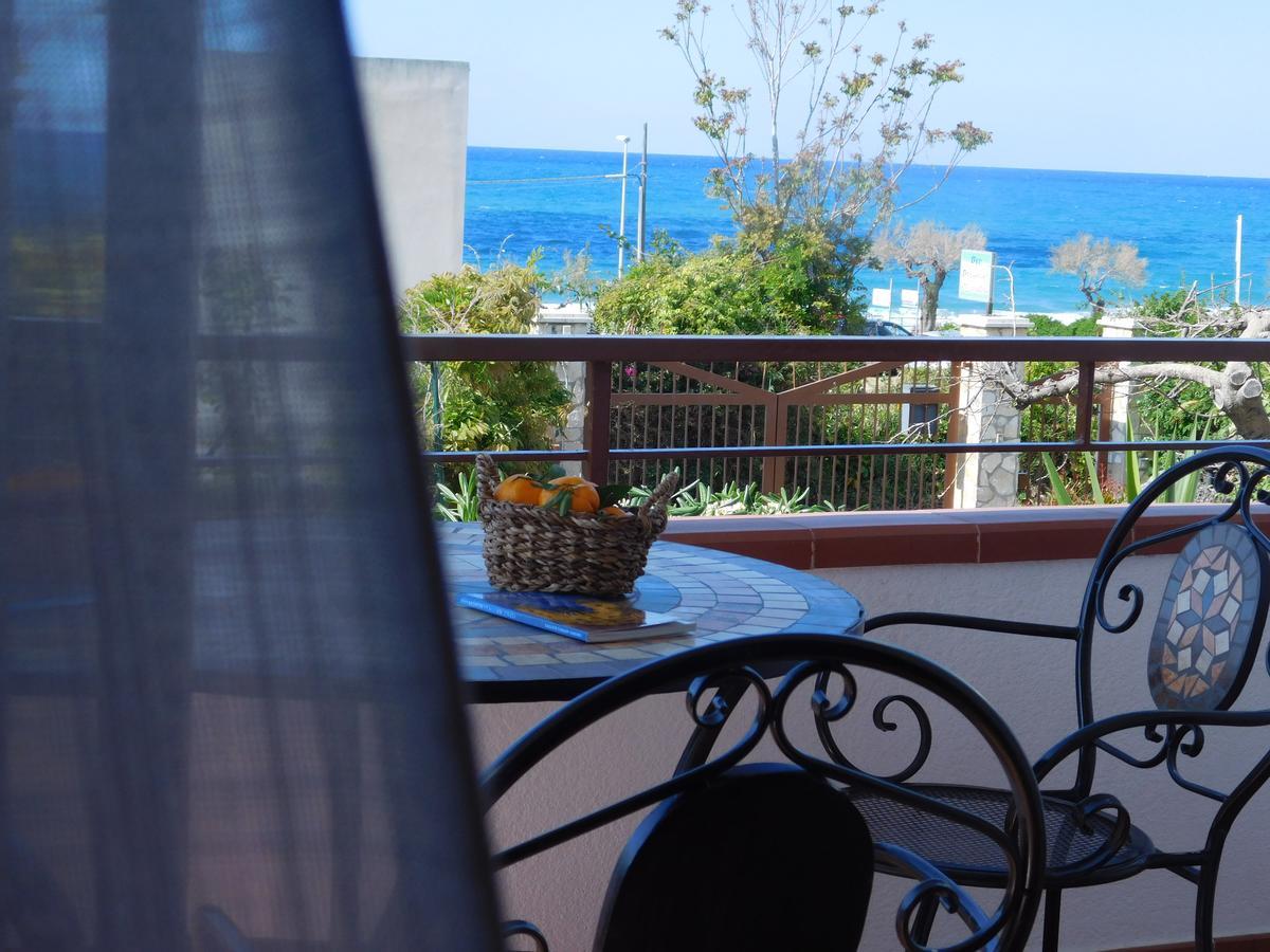 Bed and Breakfast Stella Marina Sea & Sun Cefalú Exterior foto